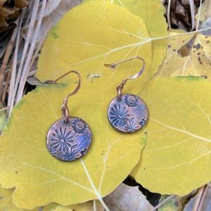Handmade copper/pewter medallion daisy earrings